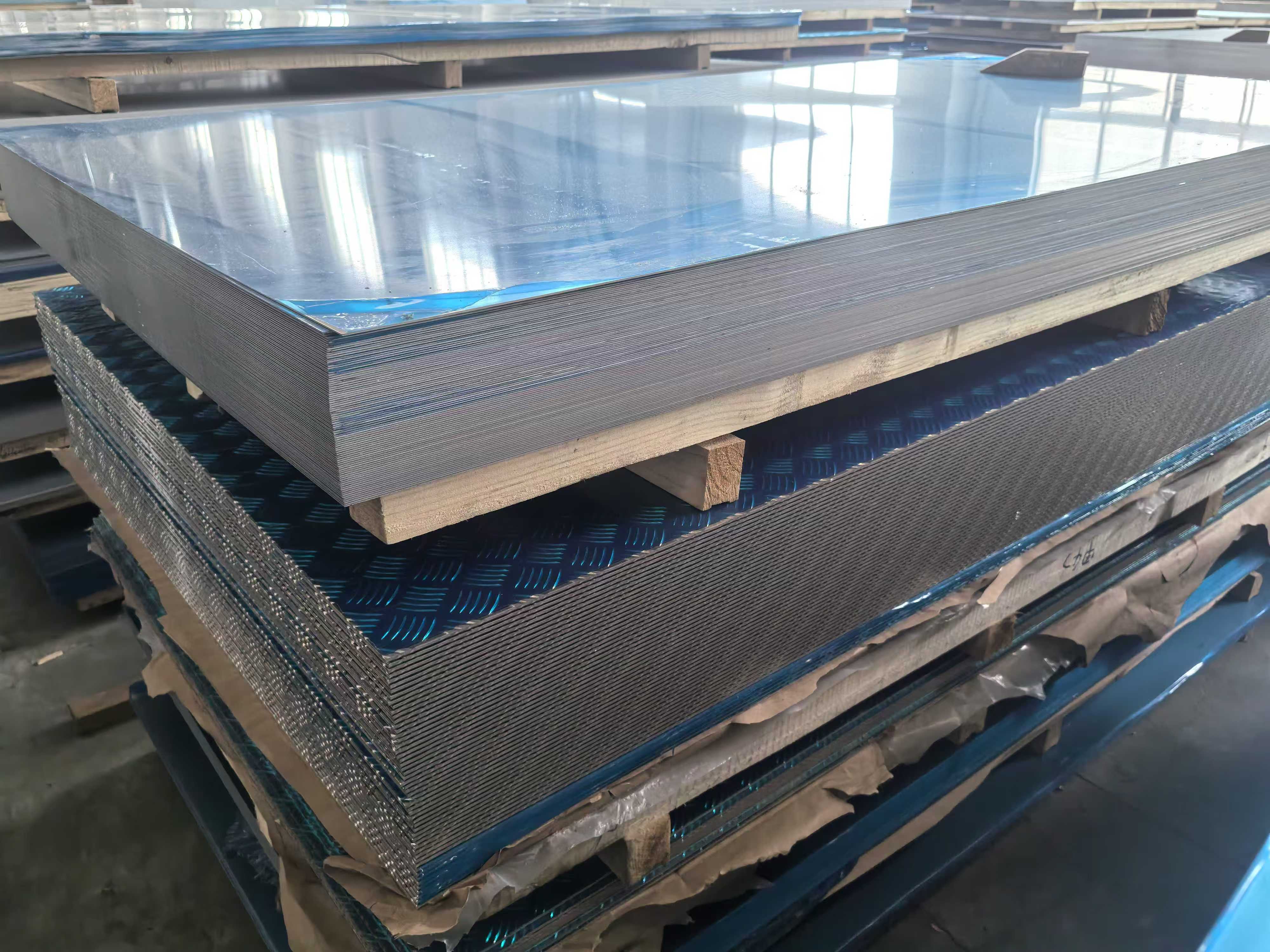 Latest company case about Aluminum Sheet Supply for Commercial Construction Project in Saudi Arabia